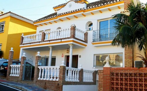 B&B Casa AriGiLi, Забронировать Отель «постель и завтрак» Фуэнхирола Коста-дель-Соль, рядом с Лас-Гавиотас-бич