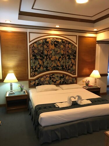 Phuphaya Hotel, Rezervovat Hotel Pak Chong 