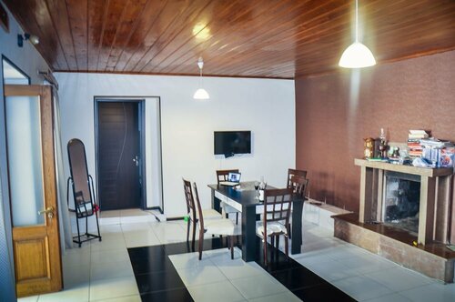 Tin-Tina Guest House, Foglalás Panzió Telavi Grúzia
