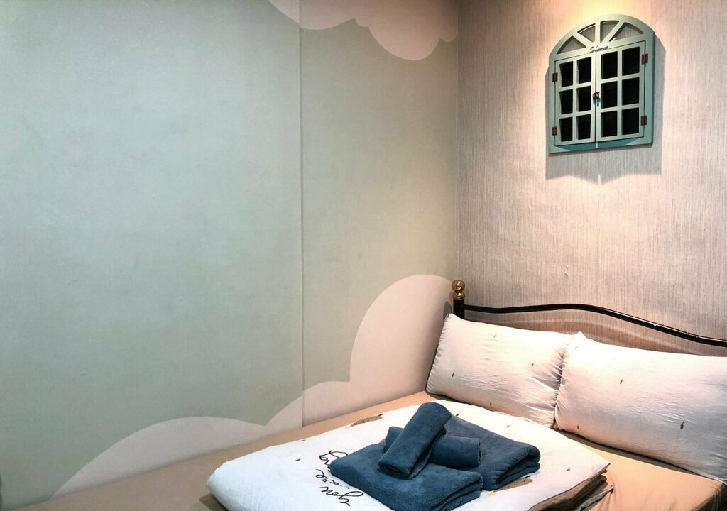 Owl Hostel