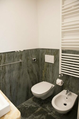 Boutique Hotel Enia, Забронировать Бутик-отель Прато Тоскана, рядом с Городской музей и картинная галерея
