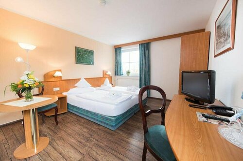 Strandhotel Ostseewoge, Забронировать Отель Росток Мекленбург-Померания