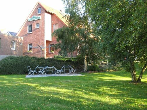 Garni Hotel-Pension Holum, Забронировать Отель Нойхарлингерзиль East Frisia