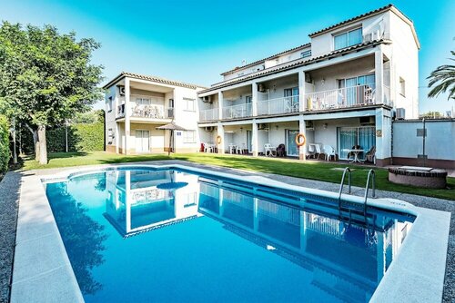 Apartamentos Sunway Tara, Забронировать Отель Ситжес Коста-дель-Гарраф, рядом с Sitges Train Station