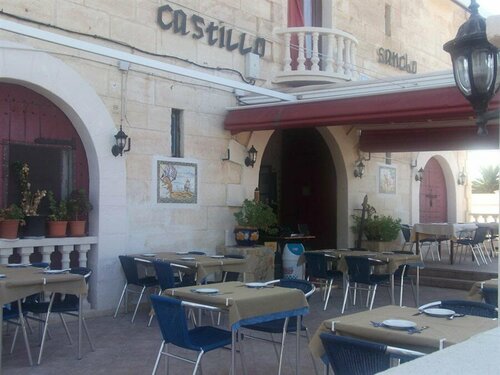 Castell de Lô, Забронировать Хостел Кала-эн-Портер Менорка