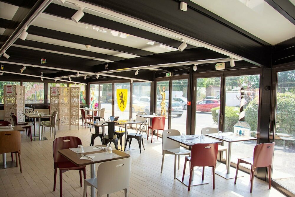 Hôtel Restaurant Campanile Loon Plage