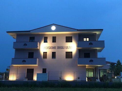 Pensione degli Ulivi, Book Bed and Breakfast Hoteller i Romagna med parkering, Parkering