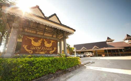 Luckswan Resort Chiang Rai - SHA Extra Plus, Забронировать Курортный отель Отели провинции Чианграй с бассейном, Бассейн