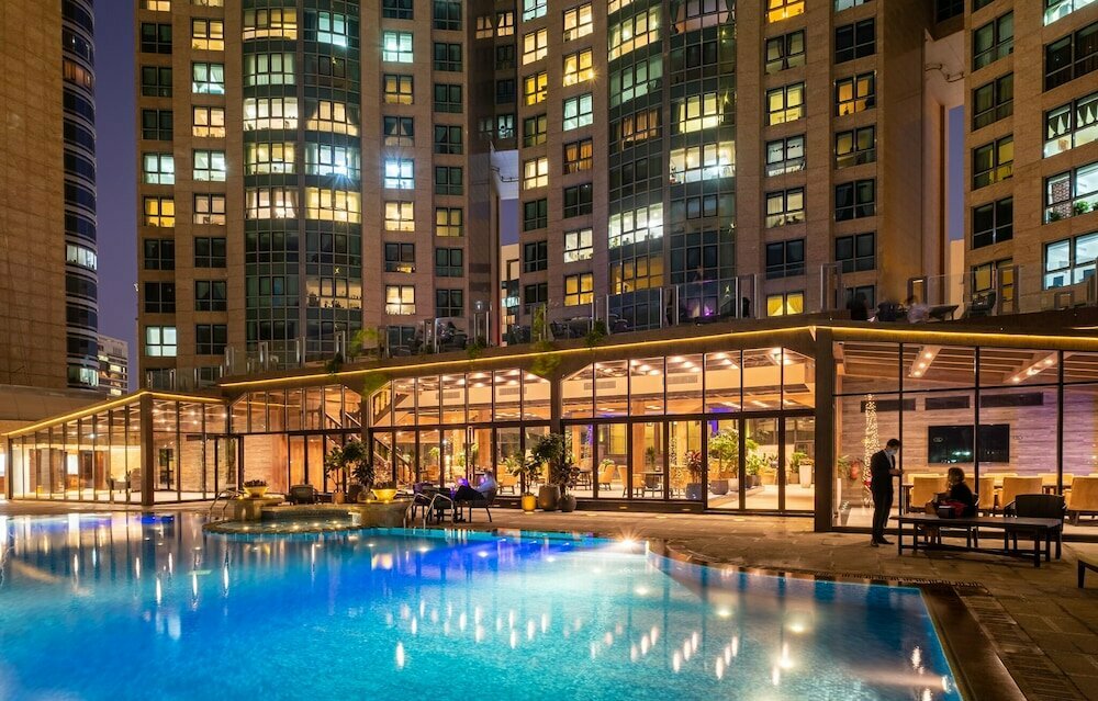 Corniche Street - New Suave Room
