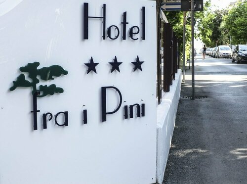 Hotel Fra I Pini, Забронировать Отель Отели Визербелла с парковкой, Парковка