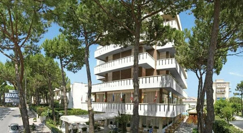 Coast Hotel & Spa