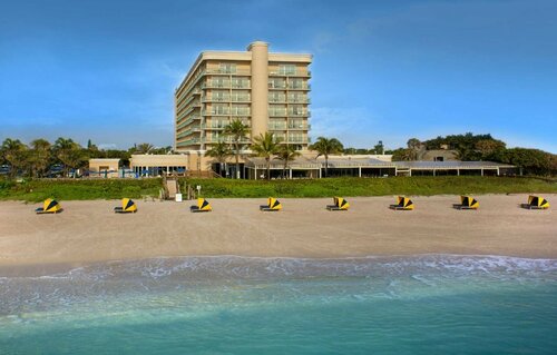 Hilton Singer Island Oceanfront Resort, Rezerwuj Ośrodek wypoczynkowy Hotele w Palm Beach County z basenem, Basen