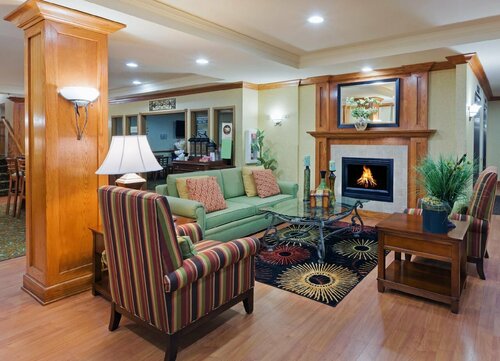 Country Inn & Suites by Radisson, Oklahoma City at Northwest Expressway, OK, Забронировать Отель Отели Оклахома-Сити 3 звезды, рядом с INTEGRIS Baptist Medical Center Portland Avenue, 3*