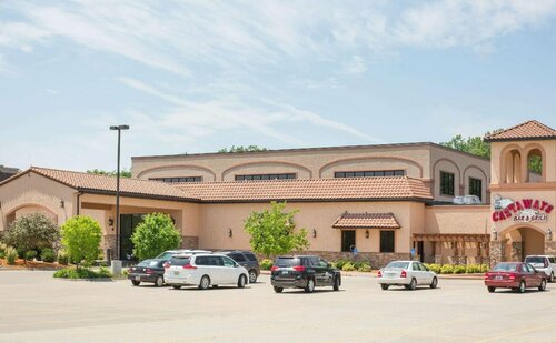 Ramada by Wyndham Des Moines Tropics Resort & Conference Ctr, Prenota Hotel Des Moines Iowa