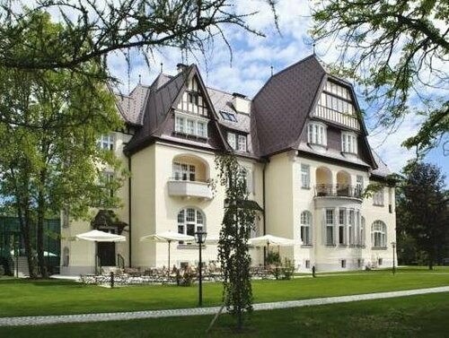 Hotel Steirerschlössl, Đặt Khách sạn Zeltweg Aichfeld