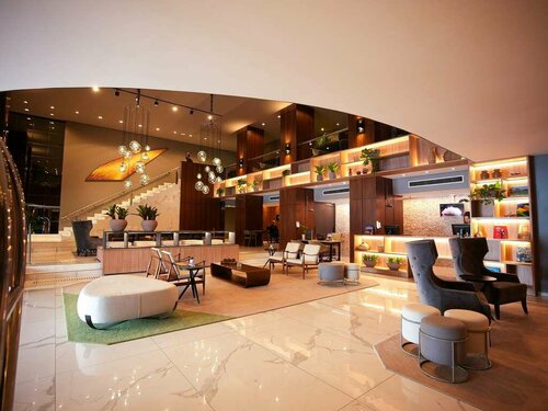 Grand Mercure Curitiba Rayon, Забронировать Отель Куритиба - центр города Куритиба, рядом с Contemporary Art Museum