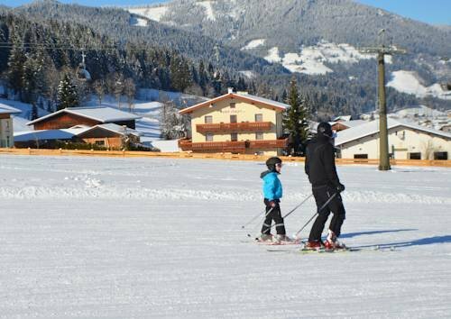 Hotel Starjet, Забронировать Отель Отели Salzburger Sportwelt с парковкой, Парковка