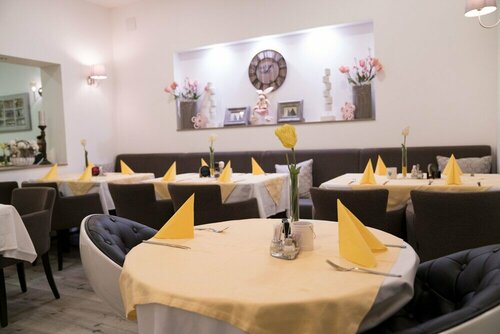 Pension & Restaurant La Amalia, Забронировать Гостевой дом Гостевые дома Bad Sauerbrunn, Гостевой дом