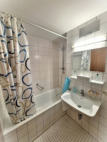 Hotel Quellenhof Bad Urach, Забронировать Отель Отели Бад-Урах 3 звезды, 3*