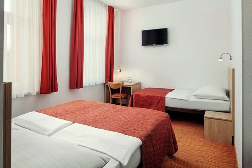 Hotel Ambiance, Забронировать Отель Бизнес-отели Праги, рядом с Ворота «Острие», 4* 5*