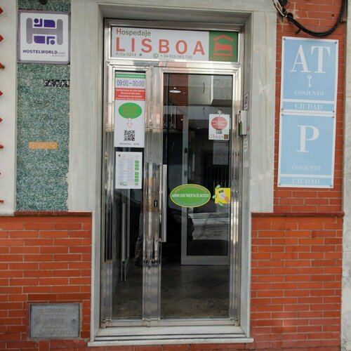 Hospedaje Lisboa Algeciras P Ca 0214 y A Ca 0232, Забронировать Гостевой дом Альхесирас Los Alcornocales Natural Park
