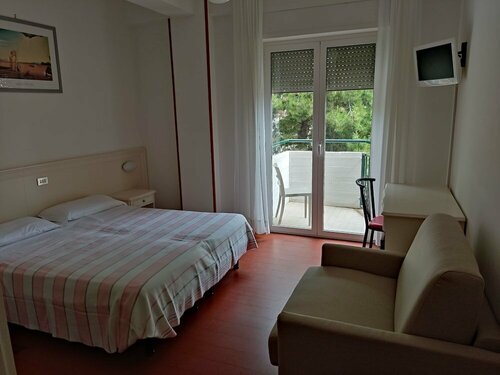Hotel Ristorante Il Grillo, Забронировать Отель Сан-Бенедетто-дель-Тронто 