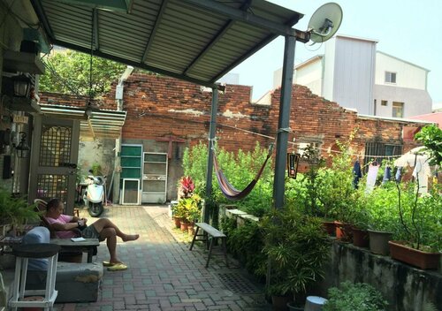 Tainan Guest House Hamuya, Забронировать Хостел West Central District 