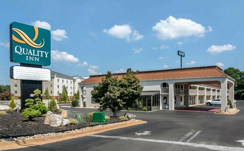 Quality Inn, Rezerwuj Hotel McDonough Georgia