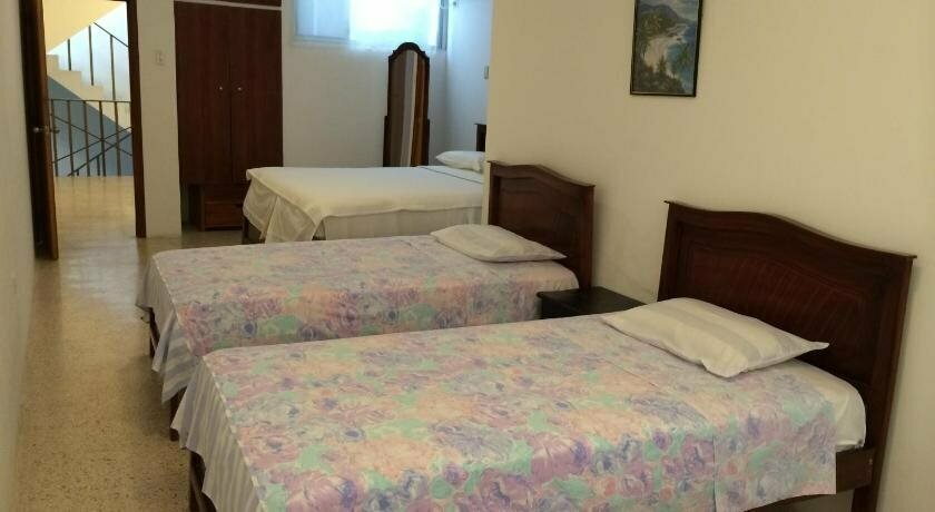 La Victoria Guest House