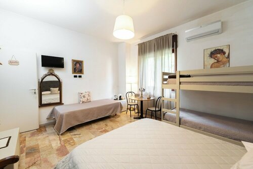 L'anfiteatro di Pompei B&B, Book Bed and Breakfast Hoteller i Pompeji med morgenmad, Morgenmad