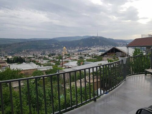 Upstairs Hotel Tbilisi, Забронировать Отель Отели Тбилиси с парковкой, Парковка