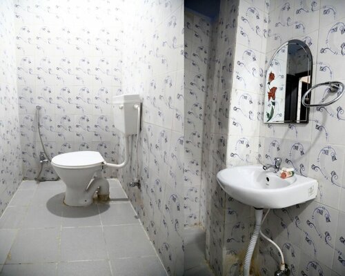 OYO 4720 near KIIT University, Book Hotel Hoteller i Bhubaneshwar med pool, Swimmingpool