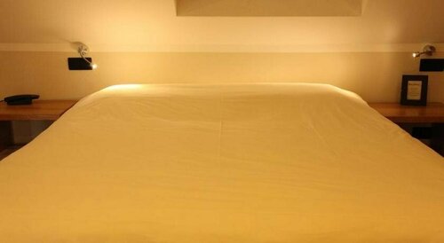 Boardhouse, Prenota Hotel Lovanio 