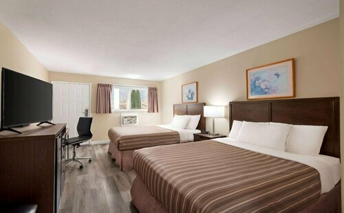 Travelodge by Wyndham Salmon Arm BC, Réserver Auberge Hôtels SPA à Colombie-Britannique, SPA