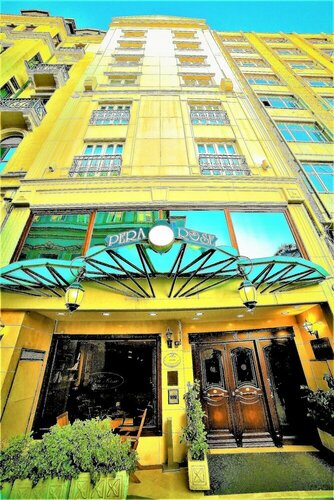 Pera Rose Hotel & SPA, Забронировать Курортный отель Отели Стамбула с парковкой, рядом с Ashkenazi Synagogue of Istanbul, Парковка