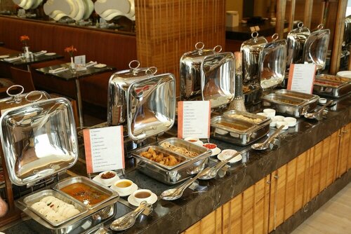 The Metropolitan Hotel & Spa New Delhi, Забронировать Курортный отель СПА-отели Нью-Дели, SPA-услуги