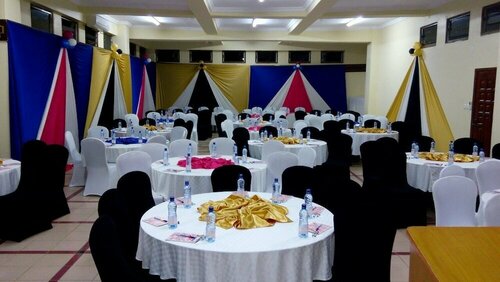 St Johns Manor, Забронировать Отель Отели Кисуму с парковкой, рядом с Kisumu Municipal Market, Парковка