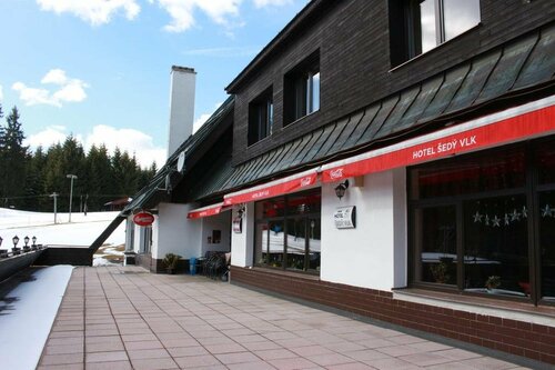 Wellness Hotel Šedý Vlk, Забронировать Отель Отели Гаррахов с парковкой, рядом с Ski Jumps Harrachov, Парковка