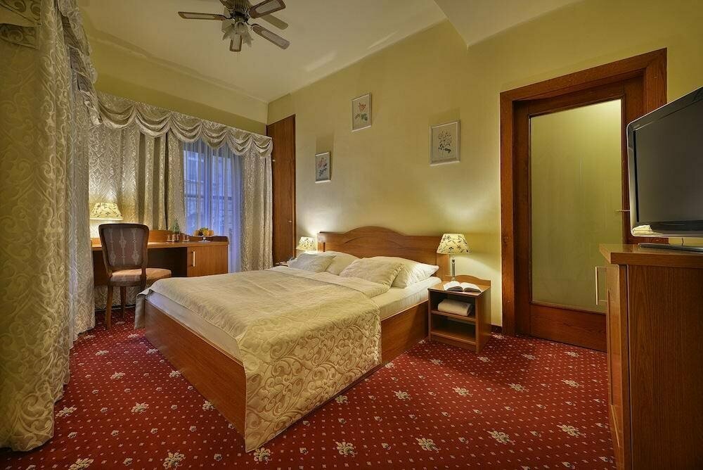 Hotel U Tri Pstrosu