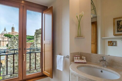 Hotel Forum, Забронировать Отель Отели Рионе Монти по системе «всё включено», Всё включено
