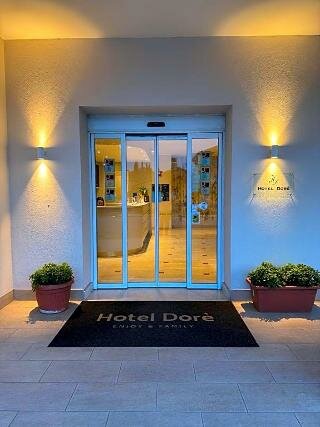 Hotel Dorè, Забронировать Отель Отели Garda Veneto с завтраком, Завтраки
