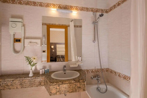 Ranieri Hotel, Забронировать Отель Отели Рима 3 звезды, рядом с Gardens of Sallust, 3*