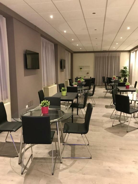 Confidence Hotel Nova