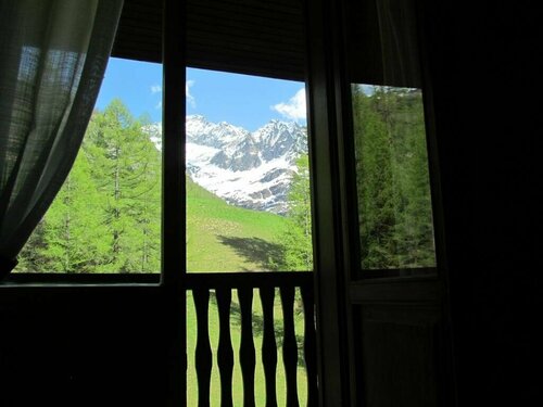 Hotel Lysjoch, Забронировать Отель Отели в центре Грессоней-ла-Трините с завтраком, отели в центре Грессоней-ла-Трините с завтраком