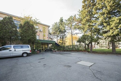 Hotel Elefante Bianco, Забронировать Отель Отели Анцола-делл'Эмилия с завтраком, Завтраки