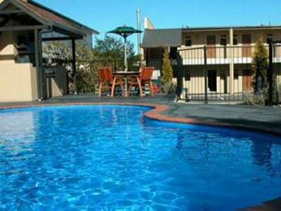 Chantillys Motor Lodge, Забронировать Отель Таупо 