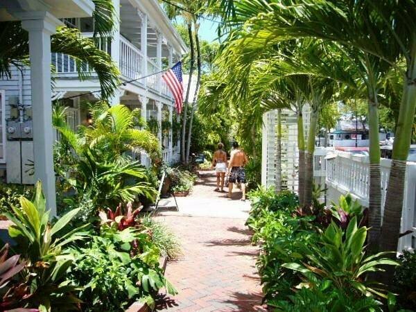 Lighthouse Hotel in Key West