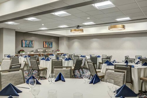 Hilton Garden Inn Boston Waltham, Забронировать Отель Уолтем Boston Metropolitan Area
