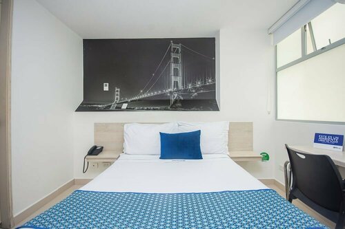 Hotel Laureles Plaza, Забронировать Отель СПА-отели Медельин, рядом с Стадион Atanasio Girardot, SPA-услуги