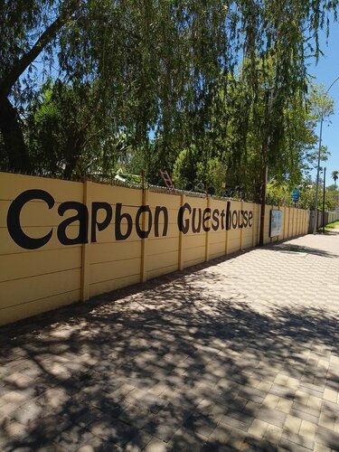 Capbon Guesthouse, Reserva ahora Hotel Hoteles en Windhoek con aparcamiento, cerca de Multichoice Namibia Head office, Aparcamiento